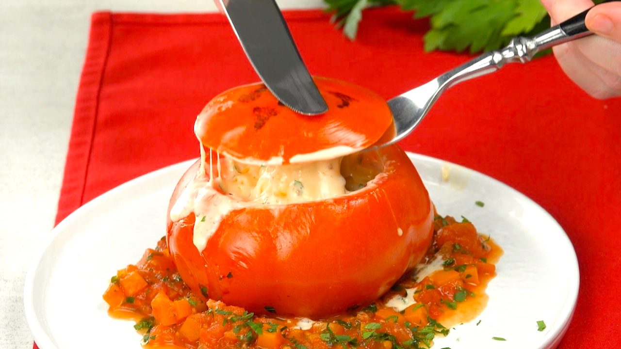 フライパンひとつでできるトマト丸ごとレシピ