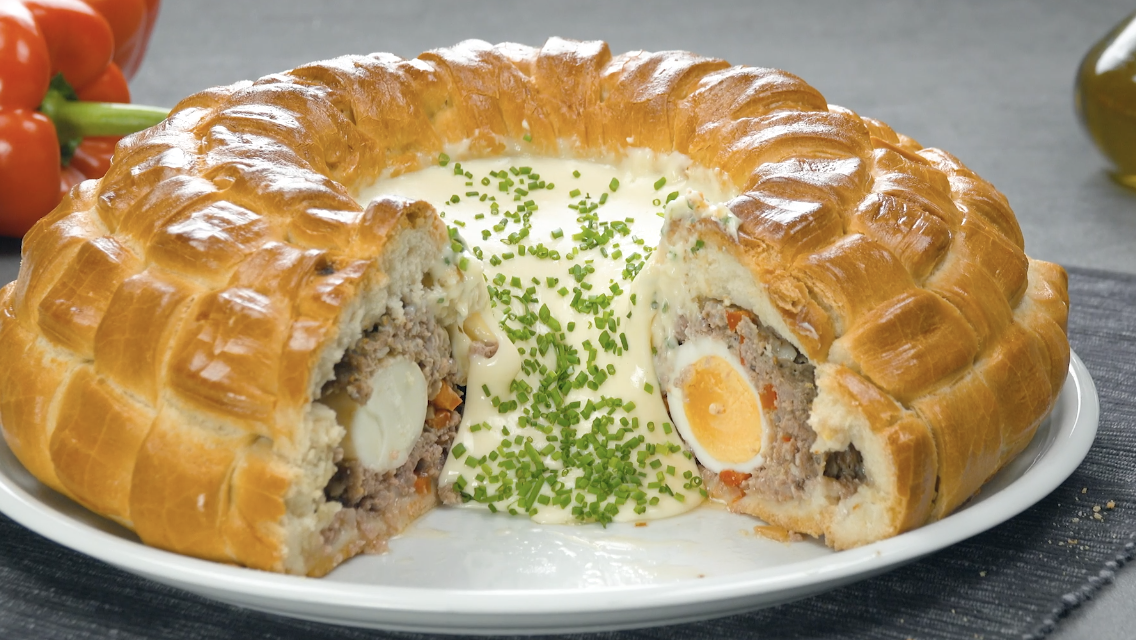 Meatloaf Pastry Ring