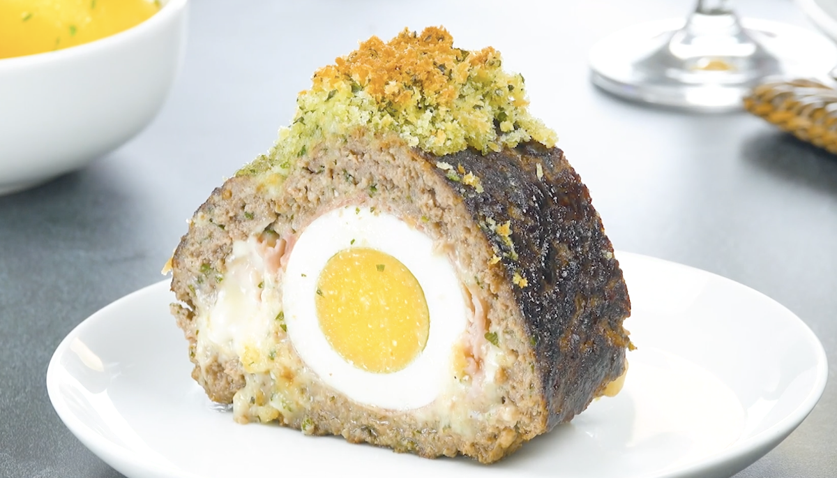 Long Egg-Stuffed Meatloaf
