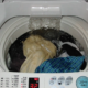 防水機能のついた衣類は洗濯機で洗わない方がいい